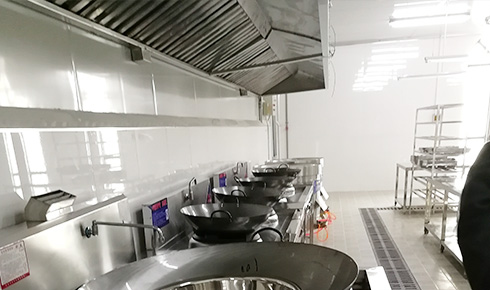 四川銳鍋餐飲管理有限公司廠(chǎng)房裝修工程案例